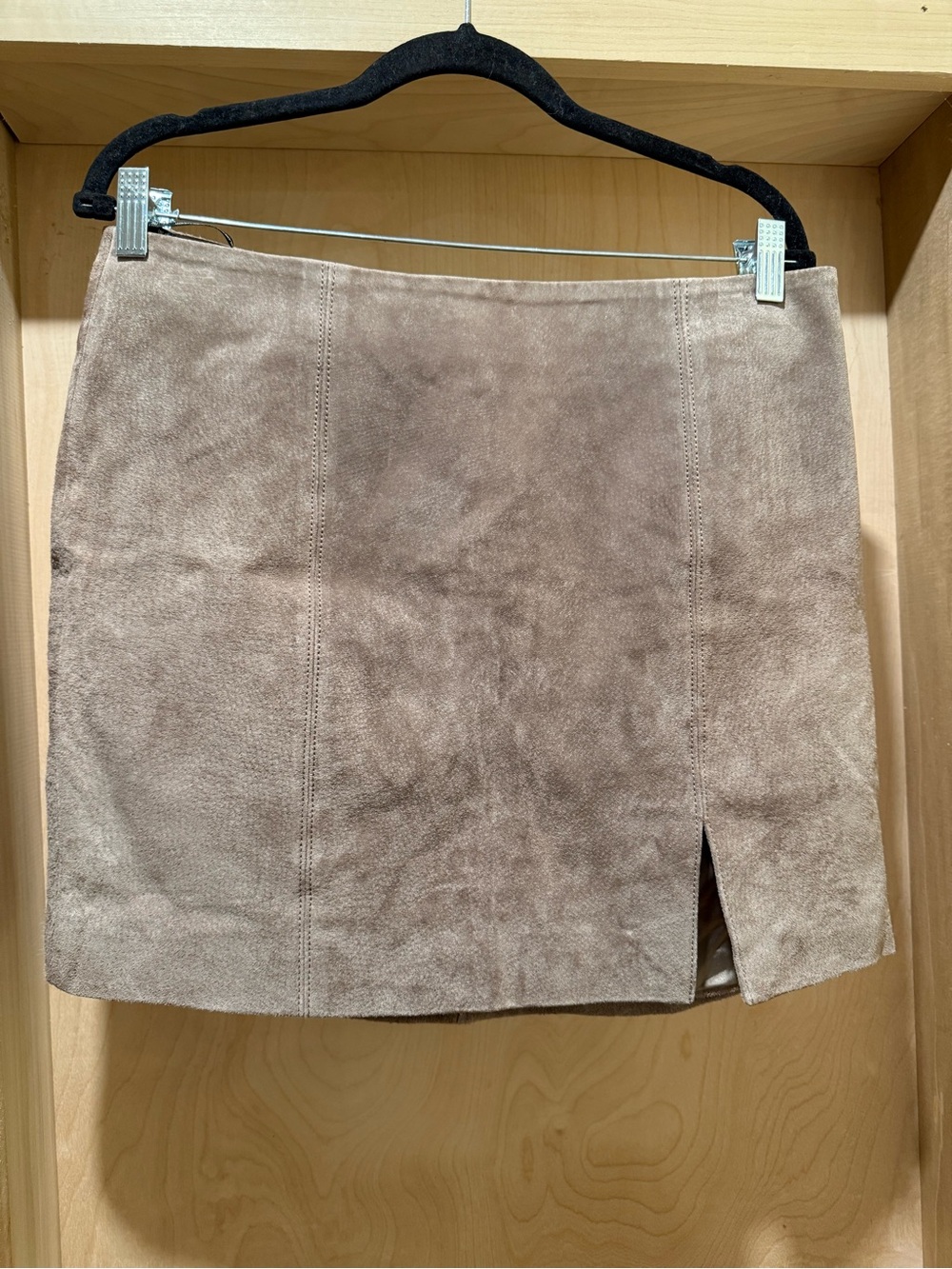Blank NYC 100% Leather Taupe Suede Mini Skirt with Front Slit Size 31